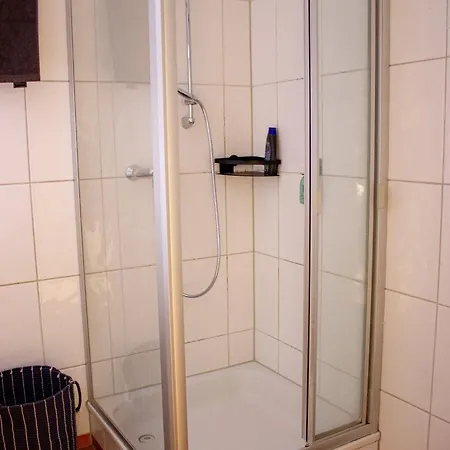 Prize Kueche Balkon Parken Netflix 5 Personen * Lohne (North Rhine-Westphalia)