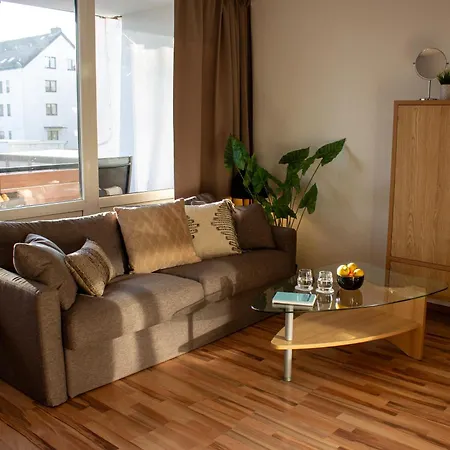 Prize Loehne Kueche Balkon Parken Netflix 5 Personen Apartment