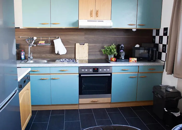 Prize Kueche Balkon Parken Netflix 5 Personen * Lohne (North Rhine-Westphalia)